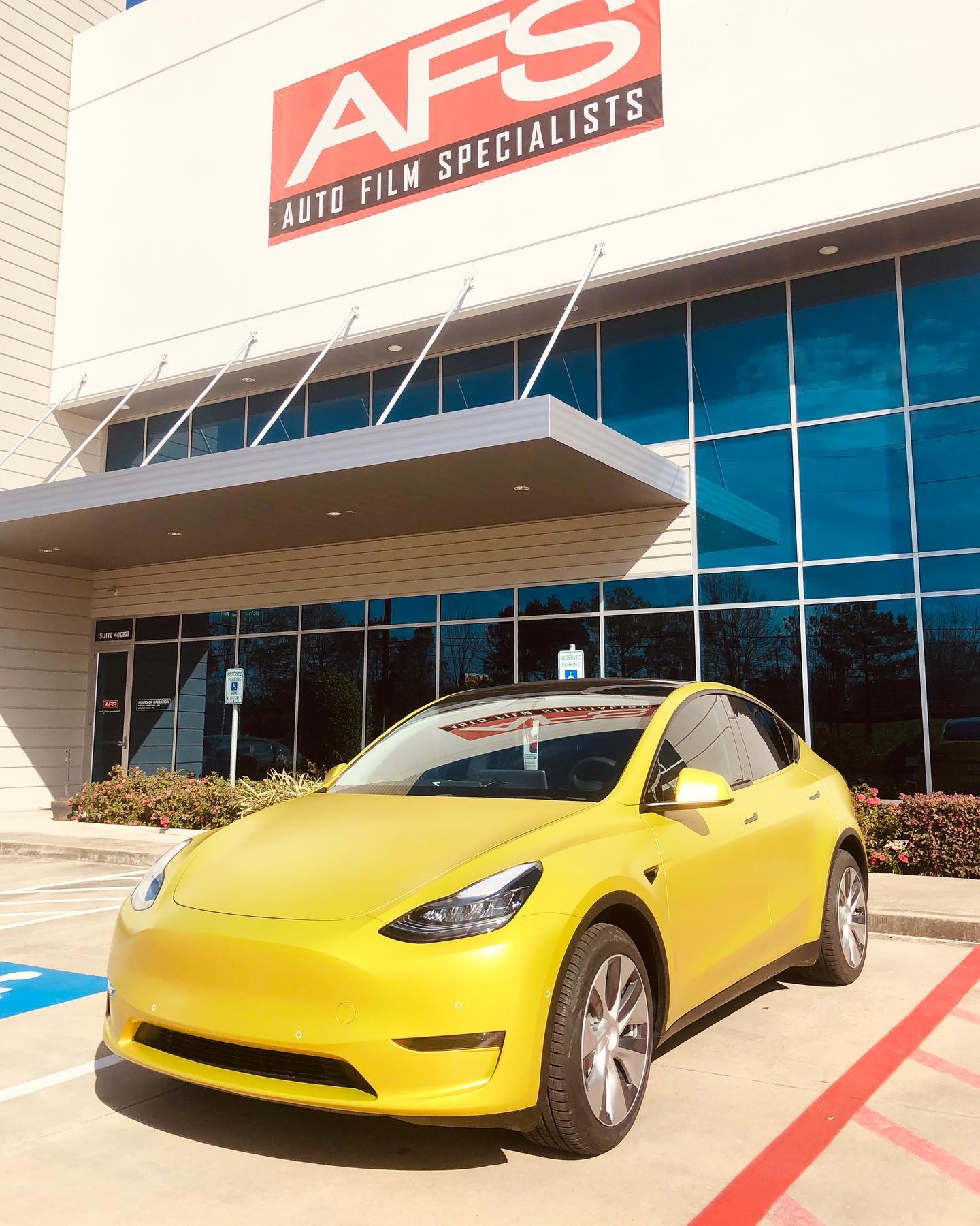 tesla-color-change-wrap
